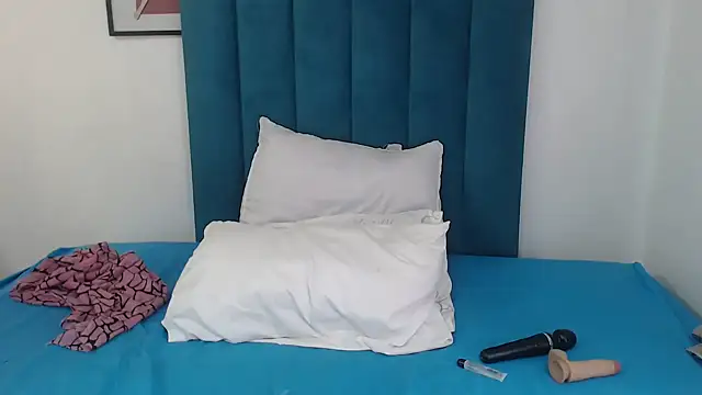 Bella 2025 online show from October 7, 2025, 1:01 pm