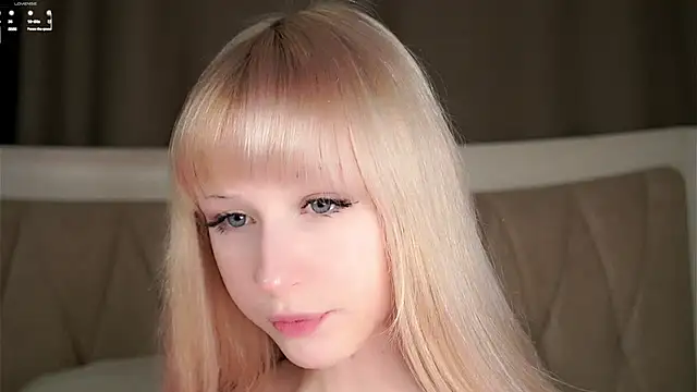 Snapshot of MarciDarugar chatting on October 5, 2025, 3:14 pm MarciDarugar online show from October 5, 2025, 3:14 pm