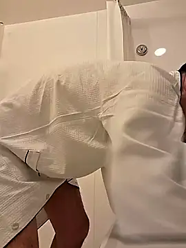 Snapshot of erosuke9 chatting on February 2, 2026, 1:10 pm erosuke9 online show from February 2, 2026, 1:10 pm