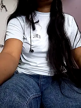 Snapshot of Rekha_89 chatting on November 12, 2025, 3:43 am Rekha 89 online show from November 12, 2025, 3:43 am