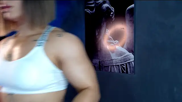 Snapshot of AliceFit_212 chatting on October 13, 2025, 1:12 pm AliceFit 212 online show from October 13, 2025, 1:12 pm