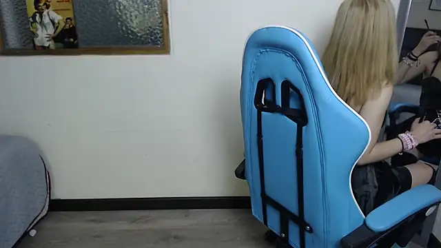 Amnesia  online show from September 11, 2025, 1:33 pm