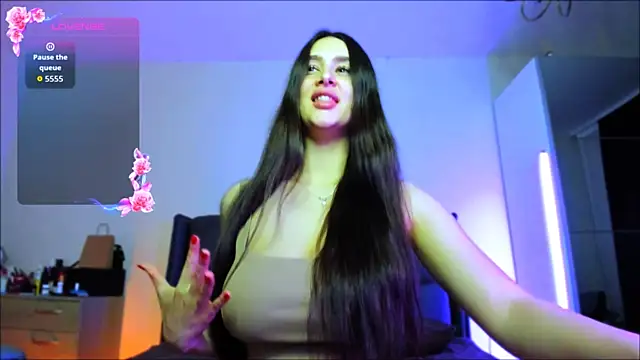 Snapshot of Veronica_Larsson chatting on September 22, 2025, 5:52 pm Veronica Larsson online show from September 22, 2025, 5:52 pm