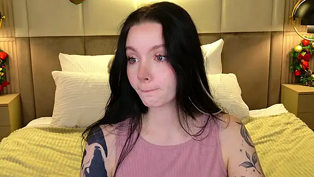 Goldy Stark online show from December 18, 2025, 8:34 pm