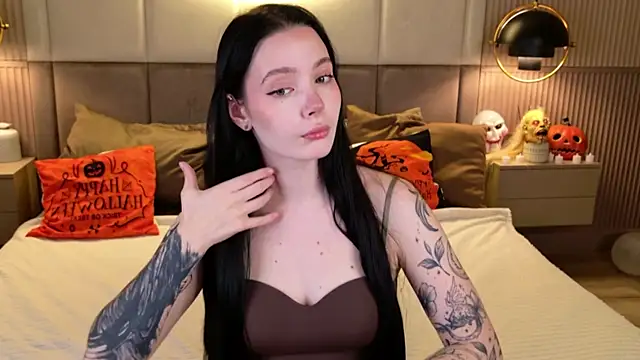 Snapshot of Goldy_Stark chatting on November 3, 2025, 8:34 pm Goldy Stark online show from November 3, 2025, 8:34 pm