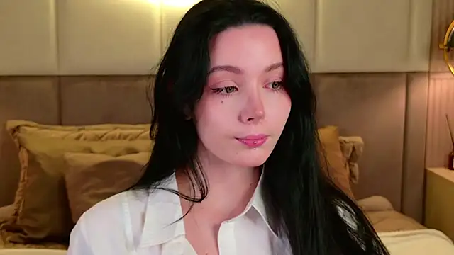 Snapshot of Goldy_Stark chatting on October 3, 2025, 8:43 pm Goldy Stark online show from October 3, 2025, 8:43 pm