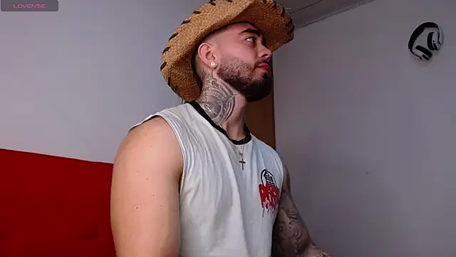 tommyblessd1 online show from October 29, 2025, 5:17 am