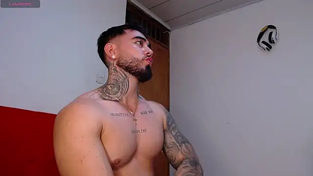 tommyblessd1 online show from November 13, 2025, 7:12 am