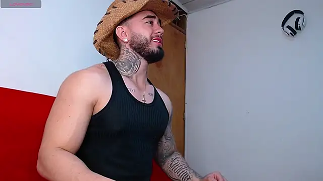 tommyblessd1 online show from October 10, 2025, 5:08 am