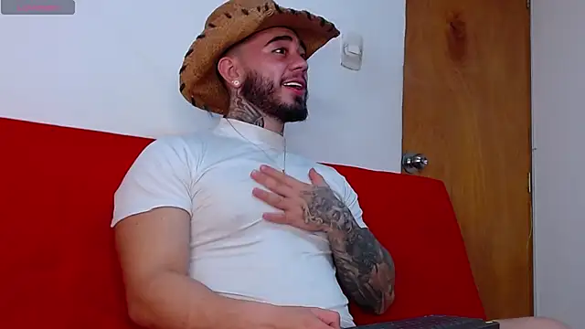 tommyblessd1 online show from September 9, 2025, 6:23 am