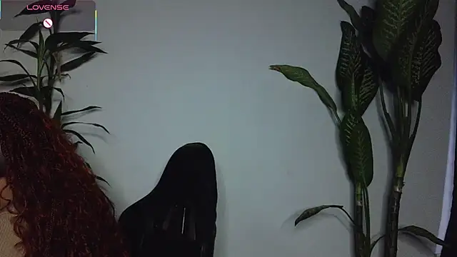 bri von dhara   online show from March 29, 2026, 11:17 pm