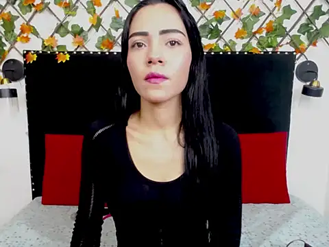 valerythompsonper online show from January 7, 2026, 1:10 am