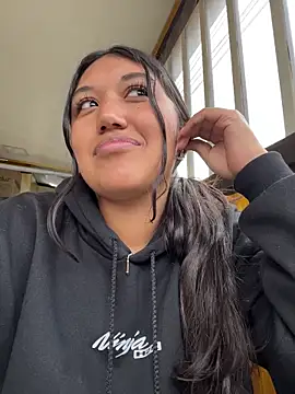 SharaRous online show from March 11, 2026, 12:10 pm