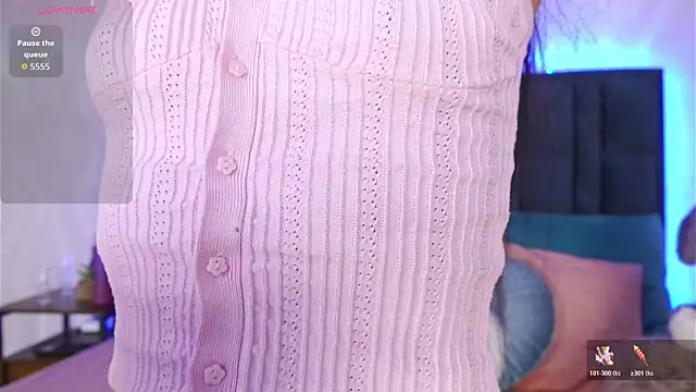 Snapshot of EmilyPrincy chatting on October 26, 2025, 8:48 am EmilyPrincy online show from October 26, 2025, 8:48 am