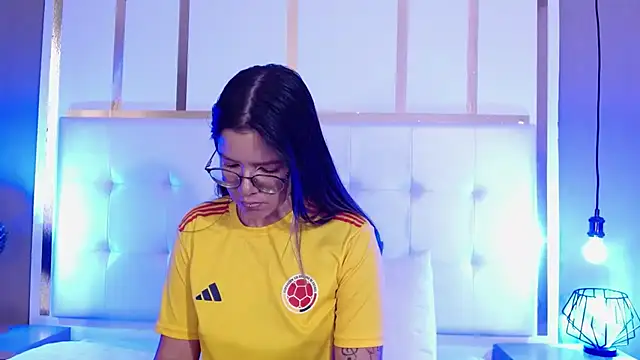 Snapshot of Allison_Bailey chatting on September 19, 2025, 7:51 pm Allison Bailey online show from September 19, 2025, 7:51 pm