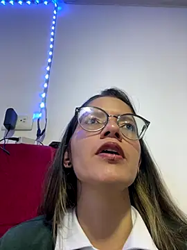 Snapshot of Allison_Bailey chatting on October 16, 2025, 8:17 pm Allison Bailey online show from October 16, 2025, 8:17 pm