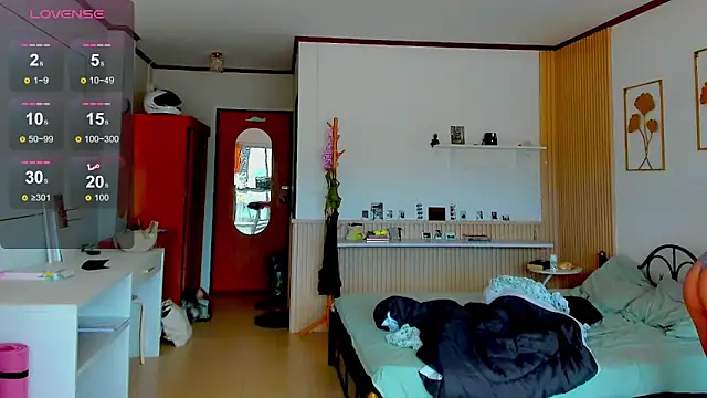   grace   online show from November 30, 2025, 5:19 am