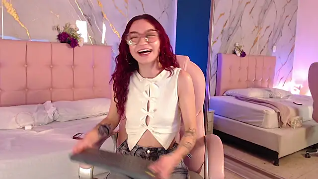 Red kytty6 online show from July 17, 2026, 3:26 am