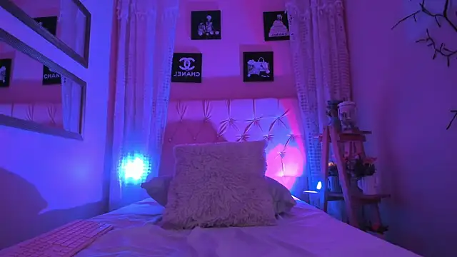 Liam evvan online show from February 5, 2026, 3:02 am