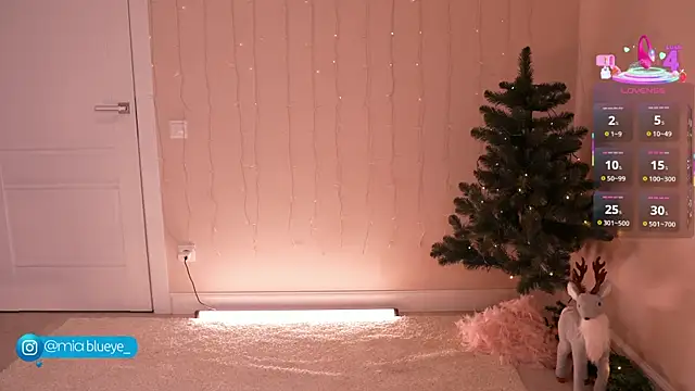 Snapshot of Miablueye chatting on January 9, 2026, 4:03 pm Miablueye online show from January 9, 2026, 4:03 pm