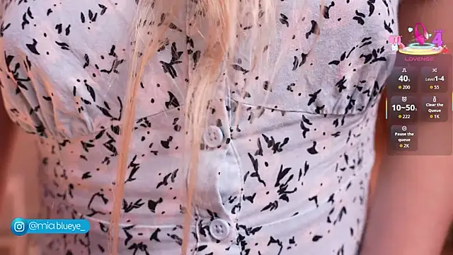 Snapshot of Miablueye chatting on January 10, 2026, 3:18 pm Miablueye online show from January 10, 2026, 3:18 pm