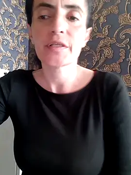 Gecenin Kralicesi online show from April 17, 2026, 8:50 am