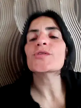 Gecenin Kralicesi online show from April 25, 2026, 9:56 am