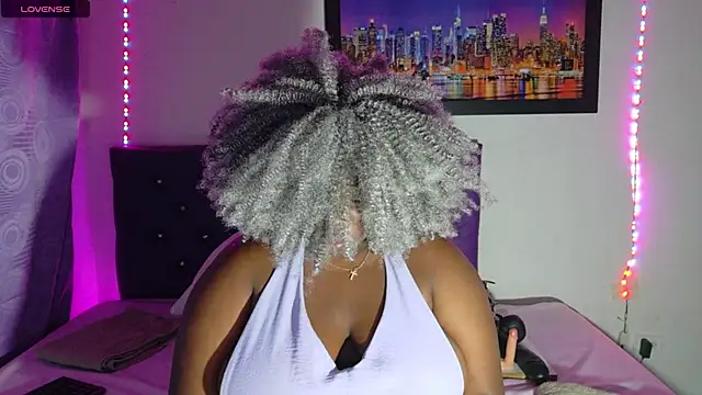 ebony NeighborMoans online show from April 22, 2026, 3:13 am