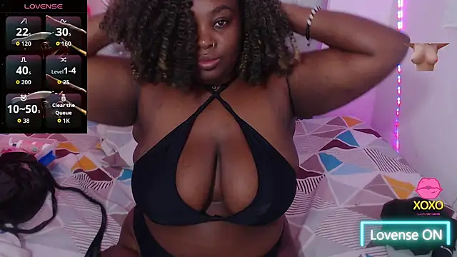 ebony NeighborMoans online show from September 18, 2025, 3:20 am