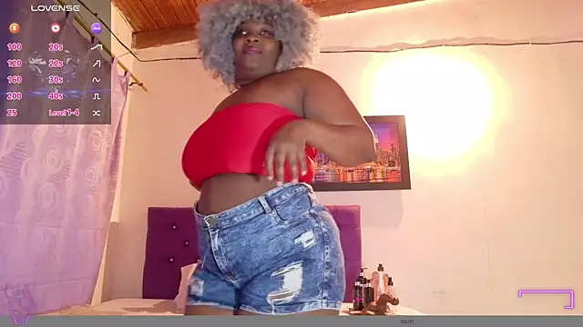 ebony NeighborMoans online show from June 19, 2026, 3:01 am