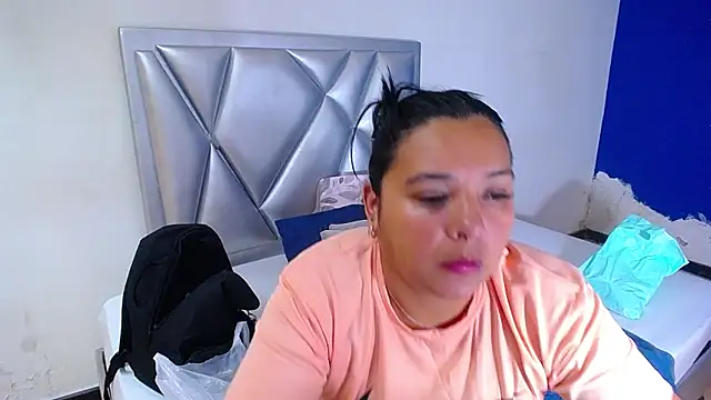 Snapshot of fat_naughtyass chatting on December 17, 2025, 2:22 pm fat naughtyass online show from December 17, 2025, 2:22 pm