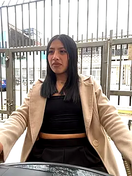 KloePink  online show from September 26, 2025, 4:03 pm