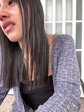 KloePink  online show from September 19, 2025, 3:49 pm