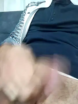 Snapshot of fearleass chatting on November 21, 2025, 7:24 pm fearleass online show from November 21, 2025, 7:24 pm