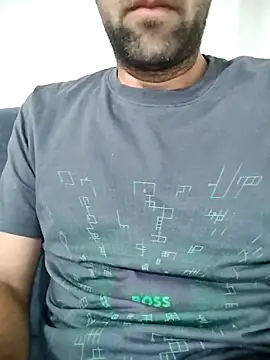 Snapshot of fearleass chatting on October 6, 2025, 8:42 pm fearleass online show from October 6, 2025, 8:42 pm