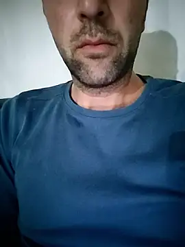 Snapshot of fearleass chatting on October 21, 2025, 7:46 pm fearleass online show from October 21, 2025, 7:46 pm