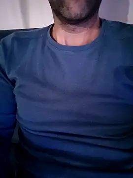 Snapshot of fearleass chatting on October 20, 2025, 8:20 pm fearleass online show from October 20, 2025, 8:20 pm