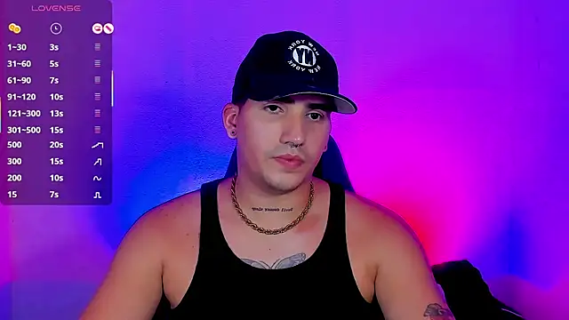 Snapshot of Saturn_boy chatting on November 8, 2025, 10:35 pm Saturn boy online show from November 8, 2025, 10:35 pm