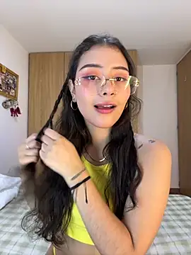 Snapshot of CatadeLuca chatting on September 10, 2025, 2:38 pm CatadeLuca online show from September 10, 2025, 2:38 pm