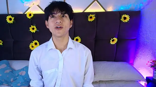 AleAurarashi online show from April 18, 2026, 10:28 am