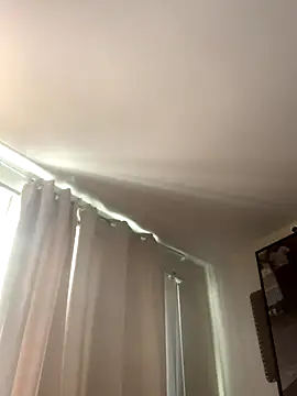 Hothotboyg online show from November 13, 2025, 10:35 pm