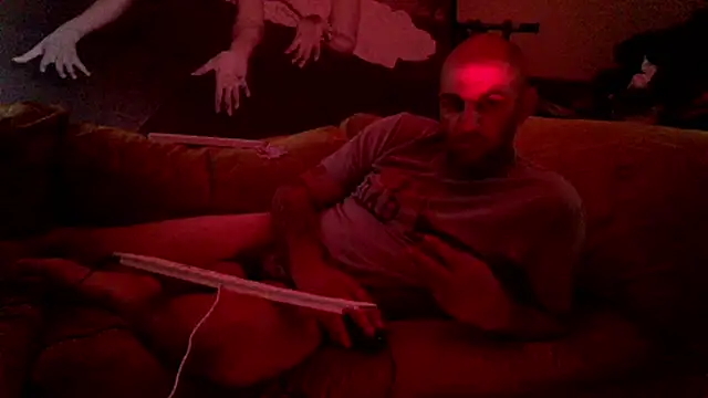 Hothotboyg online show from June 10, 2026, 12:01 am