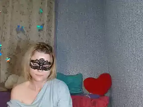 Miss Nona online show from October 28, 2025, 6:51 pm