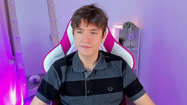 Ethan Rivers online show from October 2, 2025, 9:07 pm