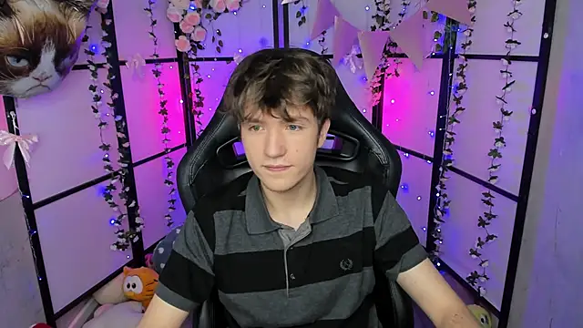 Ethan Rivers online show from October 15, 2025, 9:01 pm