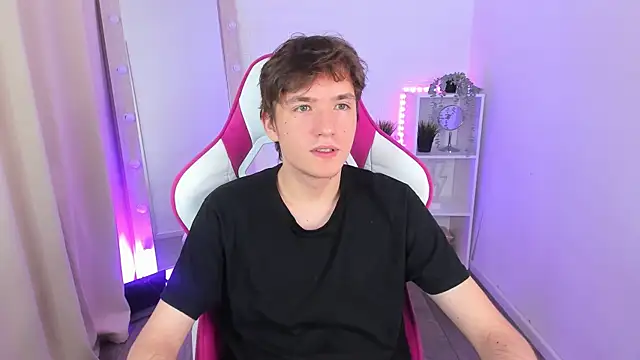 Ethan Rivers online show from October 9, 2025, 8:53 pm