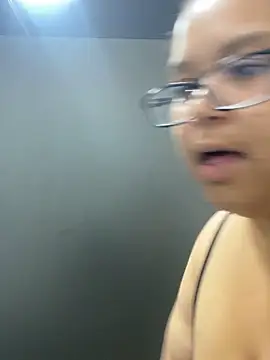 Snapshot of wishuhope4 chatting on October 28, 2025, 10:20 pm wishuhope4 online show from October 28, 2025, 10:20 pm