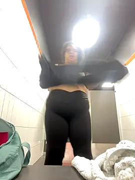 Snapshot of wishuhope4 chatting on December 5, 2025, 4:27 pm wishuhope4 online show from December 5, 2025, 4:27 pm