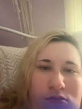 imawhorenslut19 online show from April 11, 2026, 7:05 am