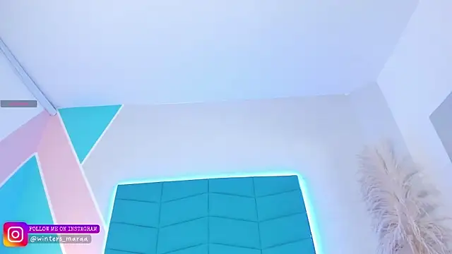 Snapshot of mara_winters_ chatting on November 18, 2025, 12:30 pm mara winters online show from November 18, 2025, 12:30 pm